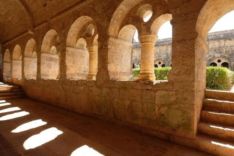 Provence Romantic Home - Heart Historical Village Besse-sur-Issole