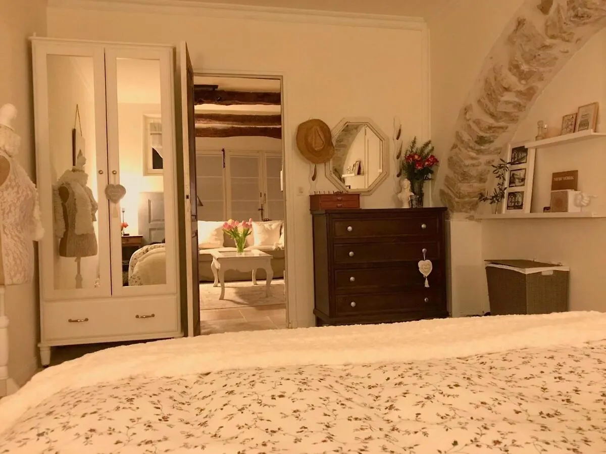Apartment Provence Romantic Home - Heart Historical Village Besse-sur-Issole
